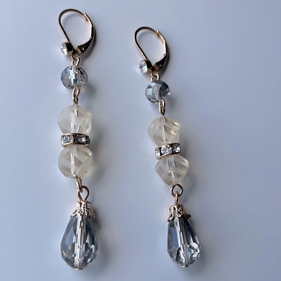 NWT Badgley Mischka Linear Bead Earrings - Picture 4 of 6